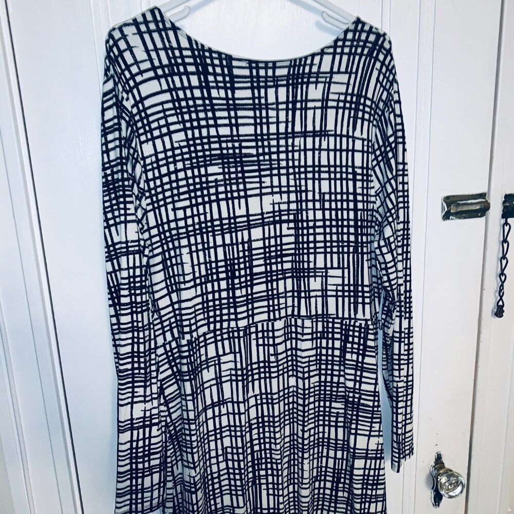 Ava & Viv Dress - Picture 8 of 8